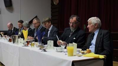 I didn't know that Advocaat was served by the pint!