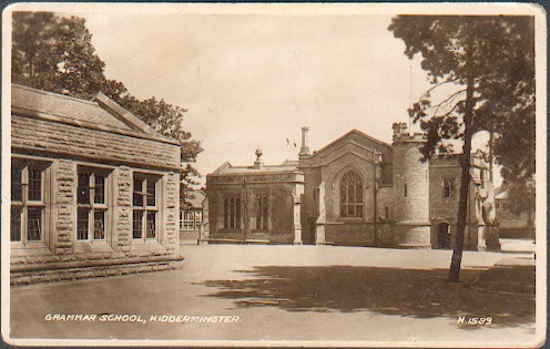 King Charles I Grammar School (with, in the background, Woodfield Hall that became Kidderminster Register Office) as it used to appear on Bewdley Road.