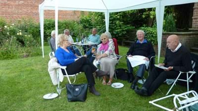 Even a lack of tables didn't make much difference to the conversation.