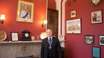A wider shot shows the full splendour of the Mayor's Parlour.