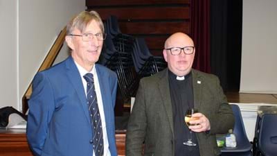 Tim Gulliver's glass must be behind him!