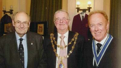 Not just one 'honourable member'.