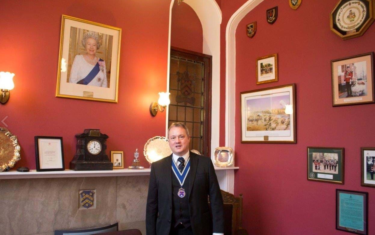A wider shot shows the full splendour of the Mayor's Parlour.